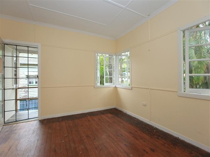 13 Balmoral Street, Hawthorne QLD 4171