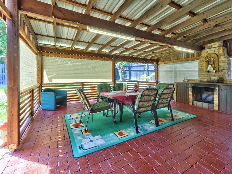 10 Kinsella Street, Belmont QLD 4153