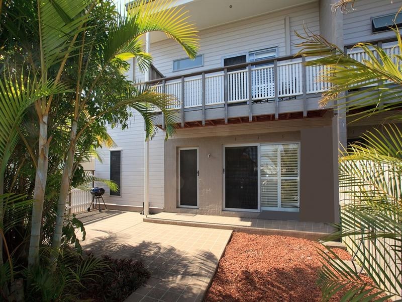 2/56 Kates Street, Morningside QLD 4170