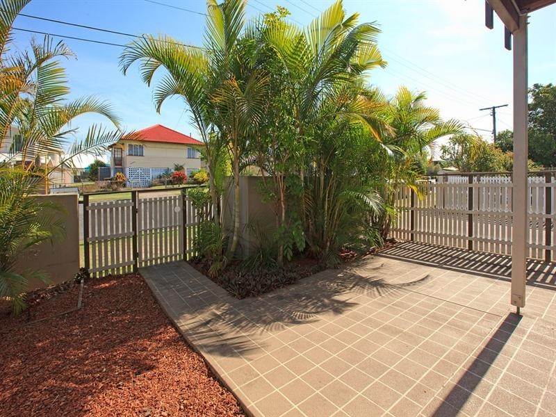 2/56 Kates Street, Morningside QLD 4170