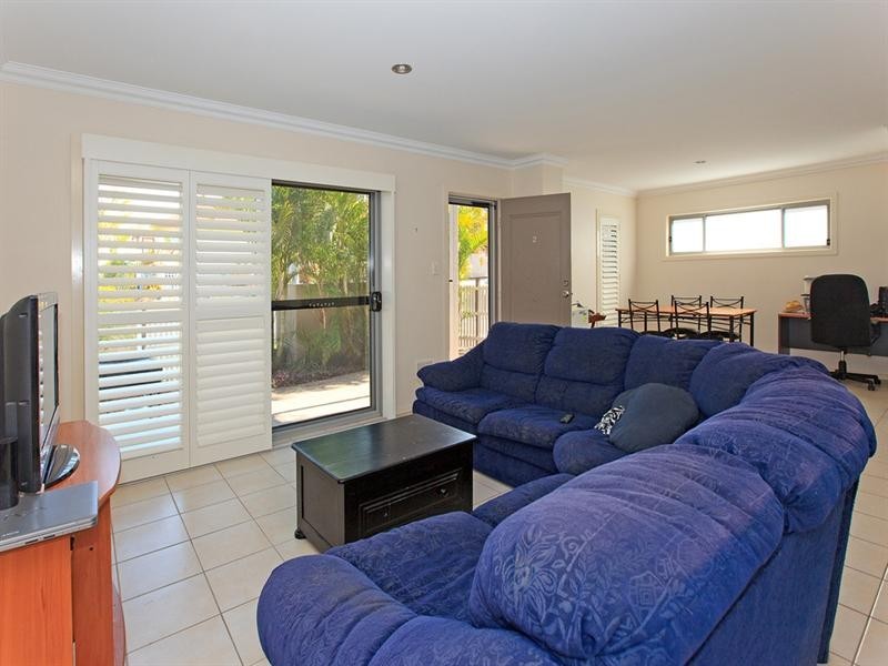 2/56 Kates Street, Morningside QLD 4170