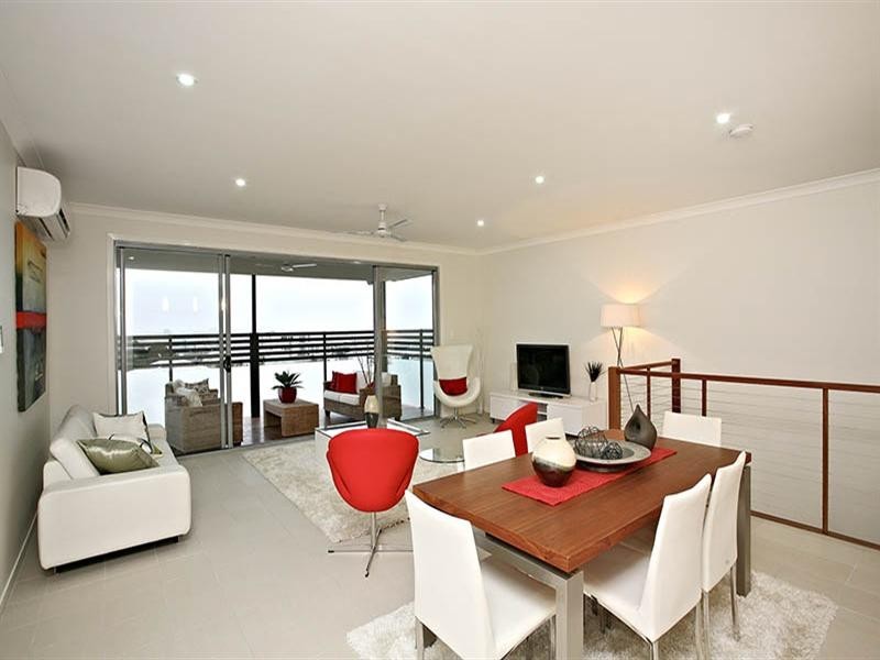 87 Stephens Street, Morningside QLD 4170