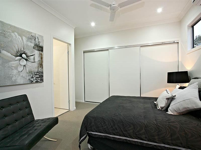 87 Stephens Street, Morningside QLD 4170