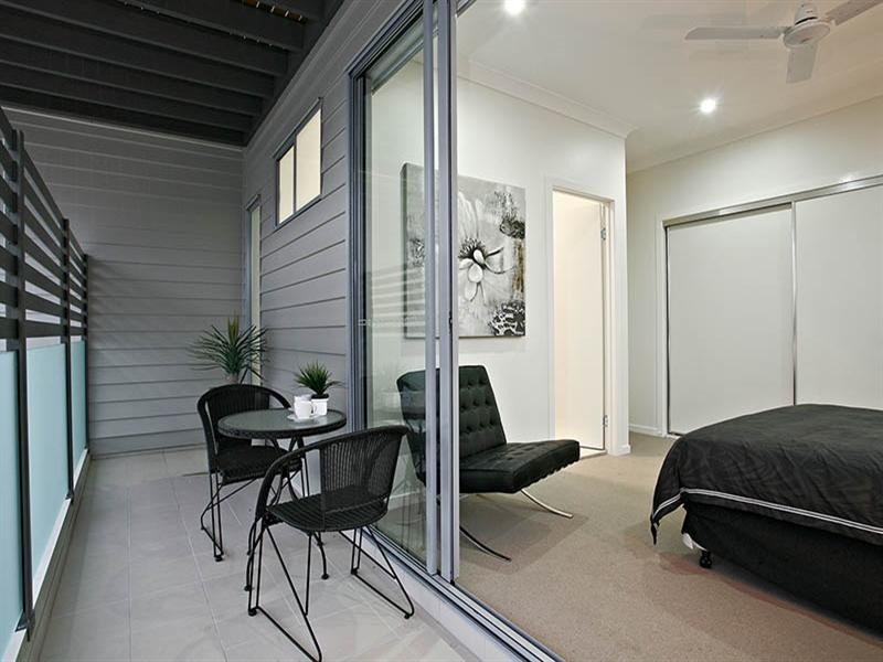 87 Stephens Street, Morningside QLD 4170