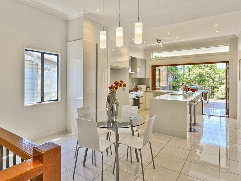 19 Burlington Street, East Brisbane QLD 4169