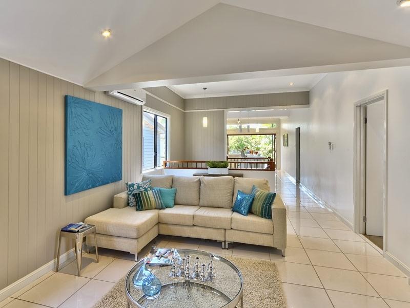 19 Burlington Street, East Brisbane QLD 4169