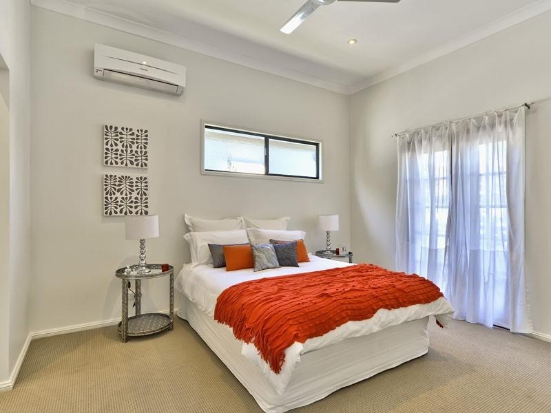 19 Burlington Street, East Brisbane QLD 4169