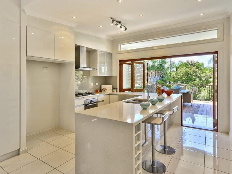 19 Burlington Street, East Brisbane QLD 4169