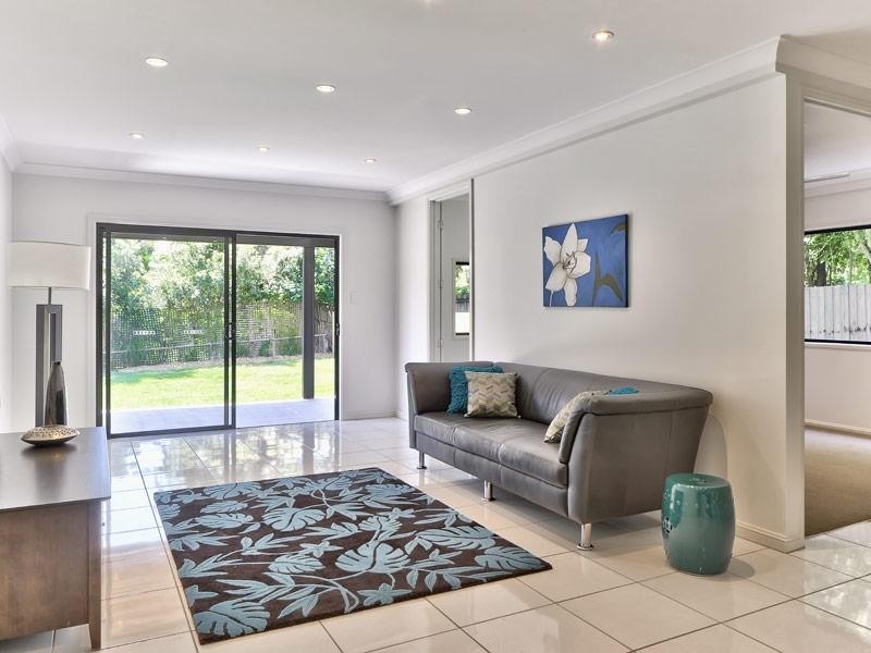 19 Burlington Street, East Brisbane QLD 4169