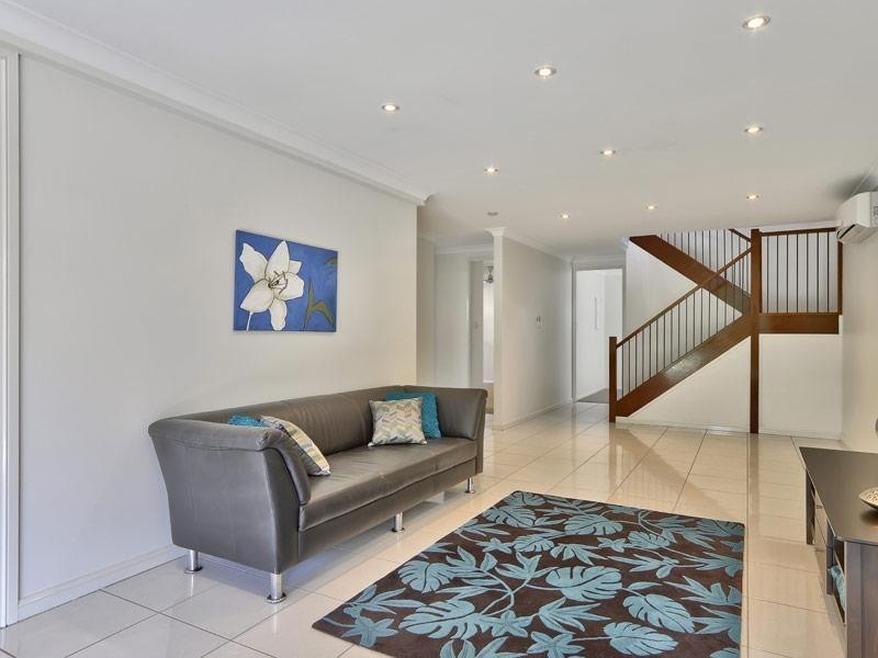 19 Burlington Street, East Brisbane QLD 4169