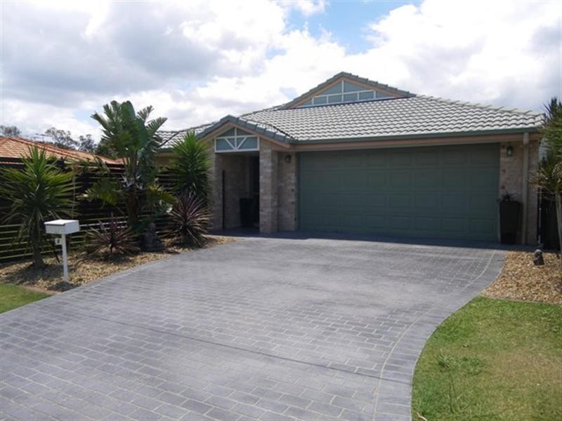 6 Karajini Crescent, Parkinson QLD 4115