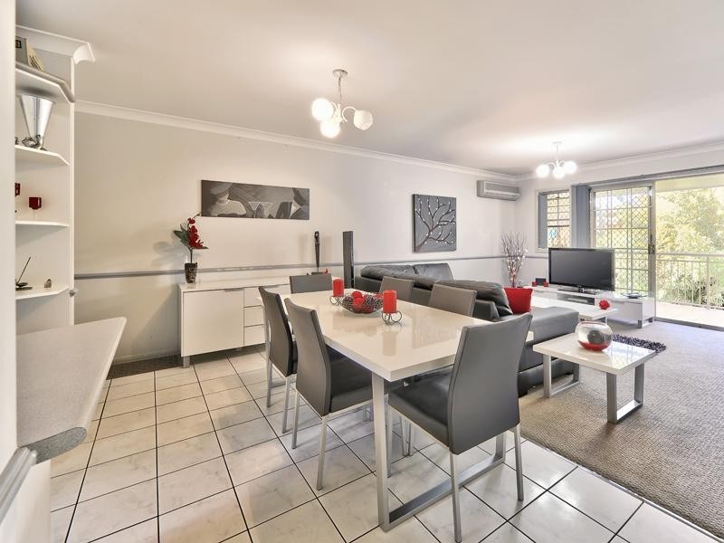 4/15 Malcolm Street, Hawthorne QLD 4171