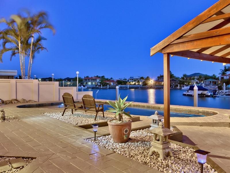 101 Masthead Drive, Raby Bay QLD 4163