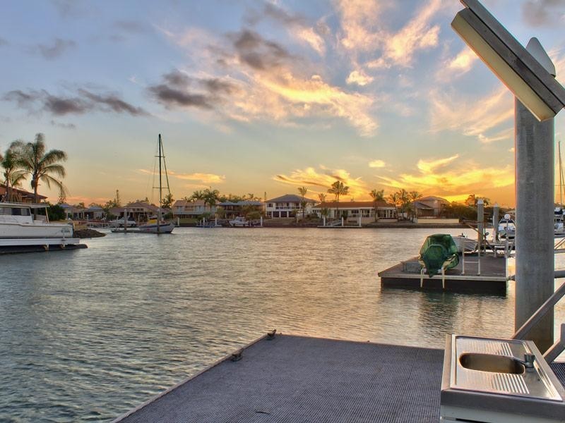 101 Masthead Drive, Raby Bay QLD 4163