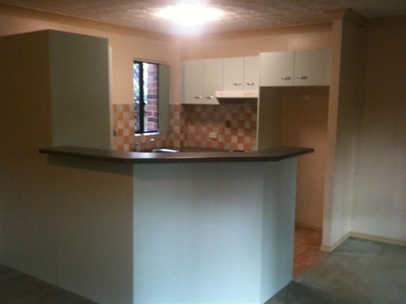 2/11 Malcolm Street, Hawthorne QLD 4171