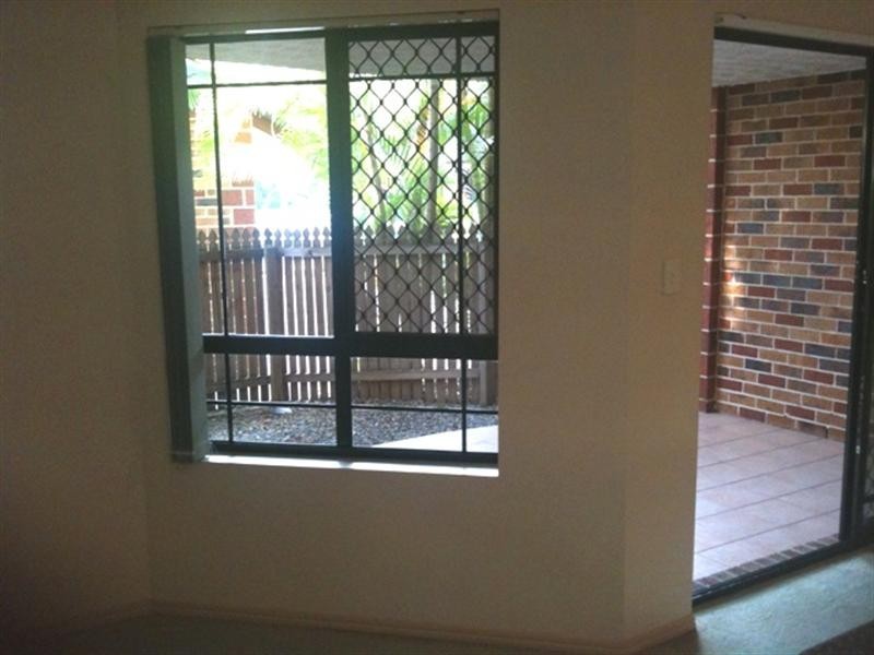 2/11 Malcolm Street, Hawthorne QLD 4171