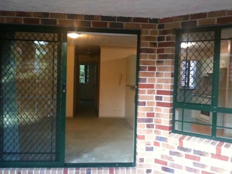 2/11 Malcolm Street, Hawthorne QLD 4171