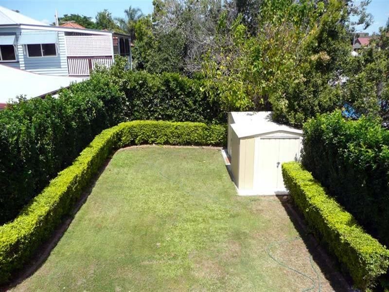 309 Cornwall Street, Greenslopes QLD 4120