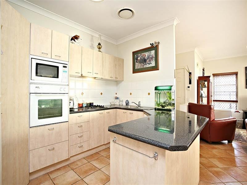 11 Oleander Place, Carindale QLD 4152