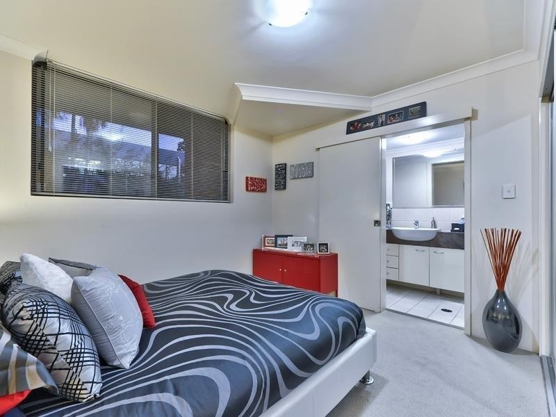 5/15 Eskgrove Street, East Brisbane QLD 4169
