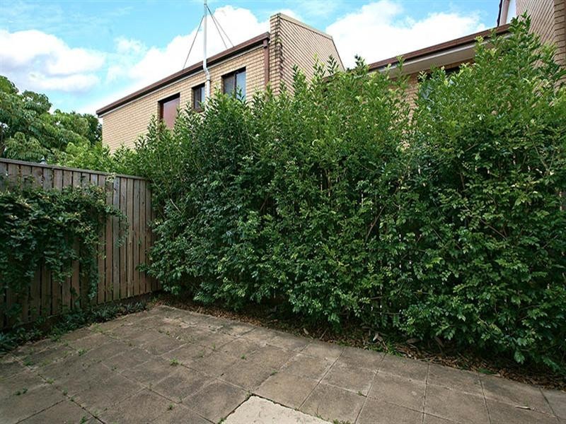 1/64 Chester Road, Annerley QLD 4103