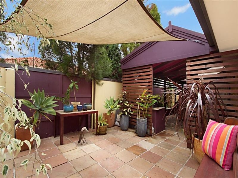 11 Ross Place, Wakerley QLD 4154