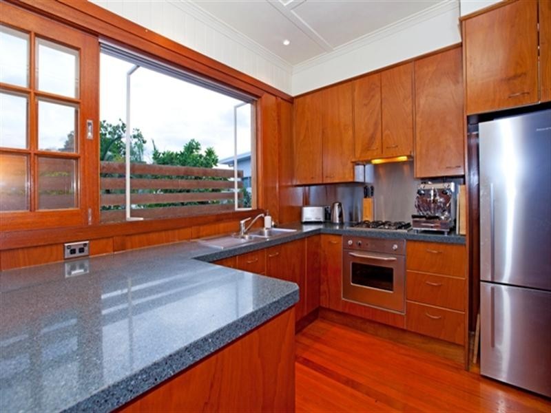 6 McConnell Street, Bulimba QLD 4171