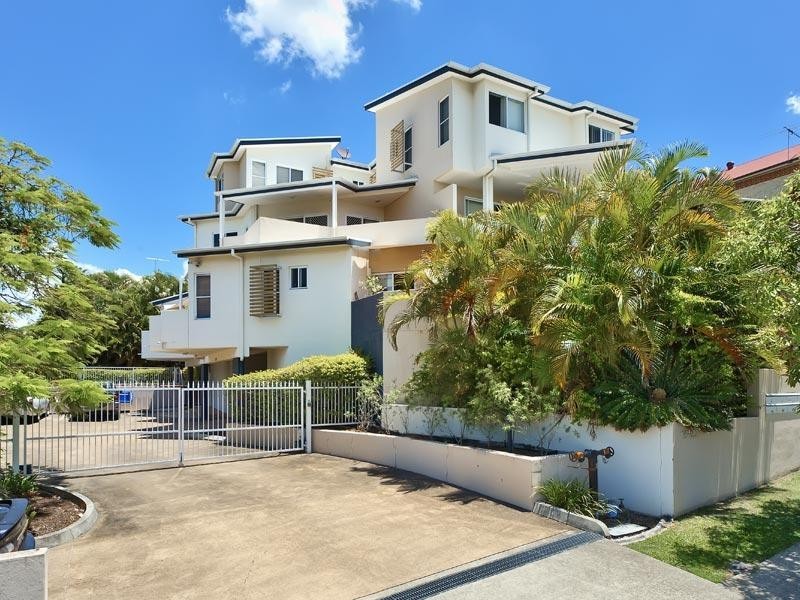 3/16 Miles Street, Hawthorne QLD 4171