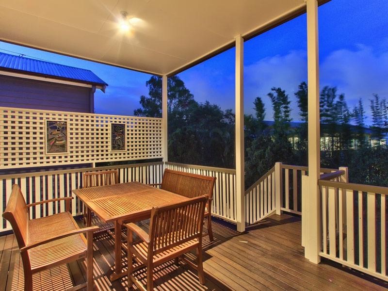 73 Malcolm Street, Hawthorne QLD 4171