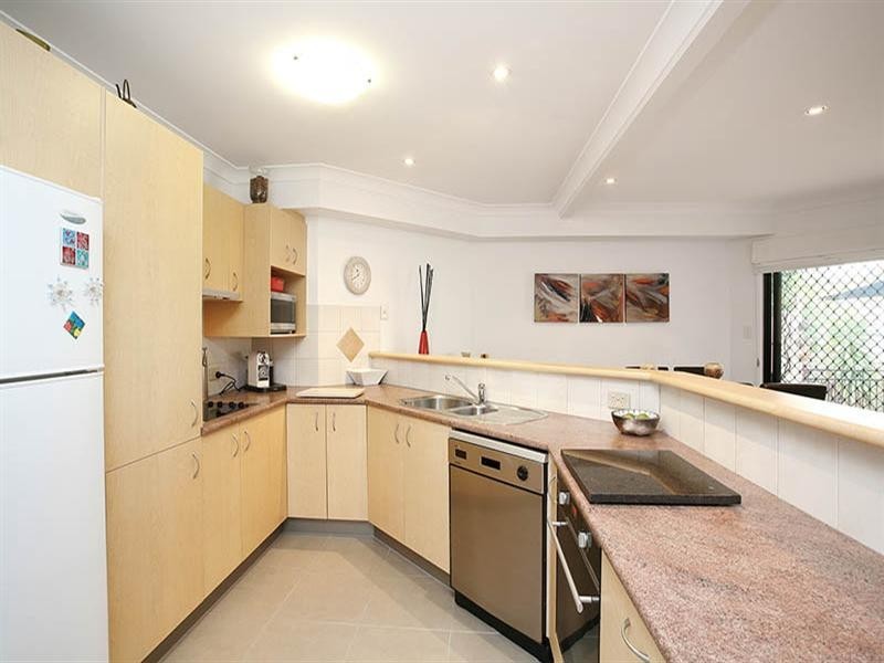 2/15 Hartley Street, Camp Hill QLD 4152