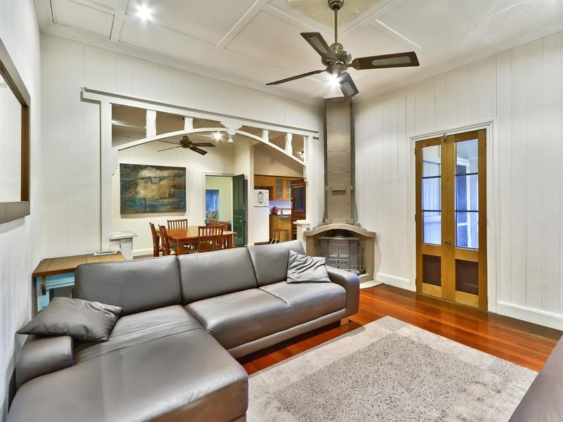 114 Henderson Street, Bulimba QLD 4171