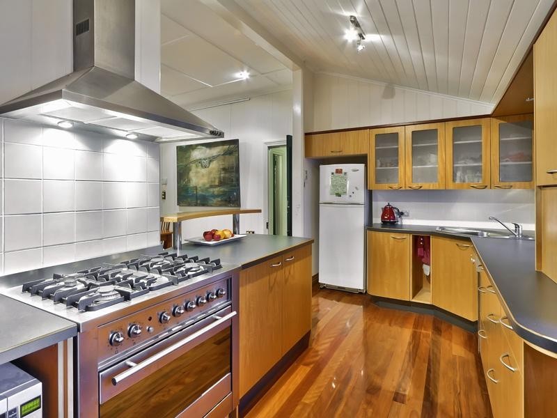 114 Henderson Street, Bulimba QLD 4171