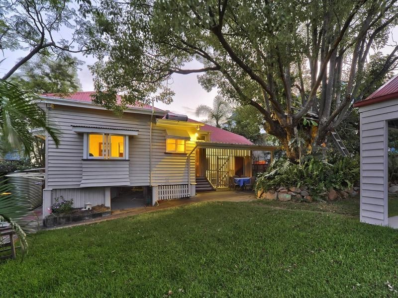 114 Henderson Street, Bulimba QLD 4171