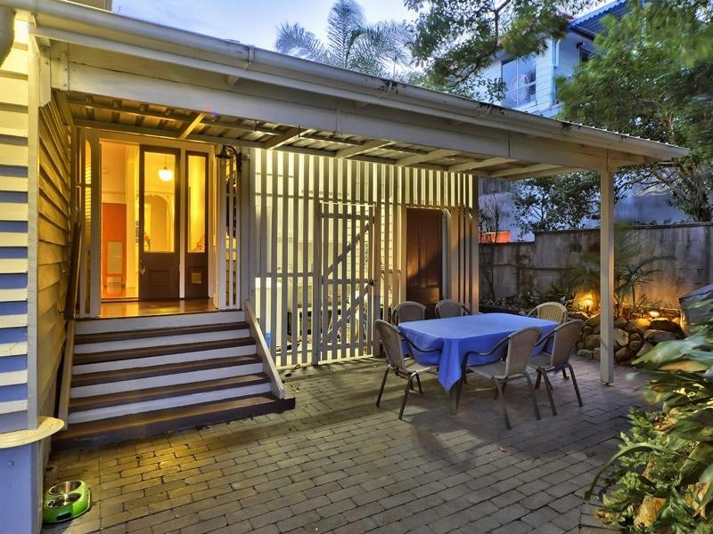 114 Henderson Street, Bulimba QLD 4171