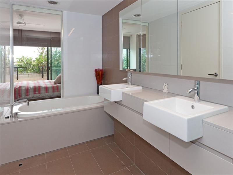 313/90 Wynnum Road, Norman Park QLD 4170