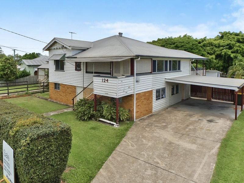 124 Barrack Road, Cannon Hill QLD 4170