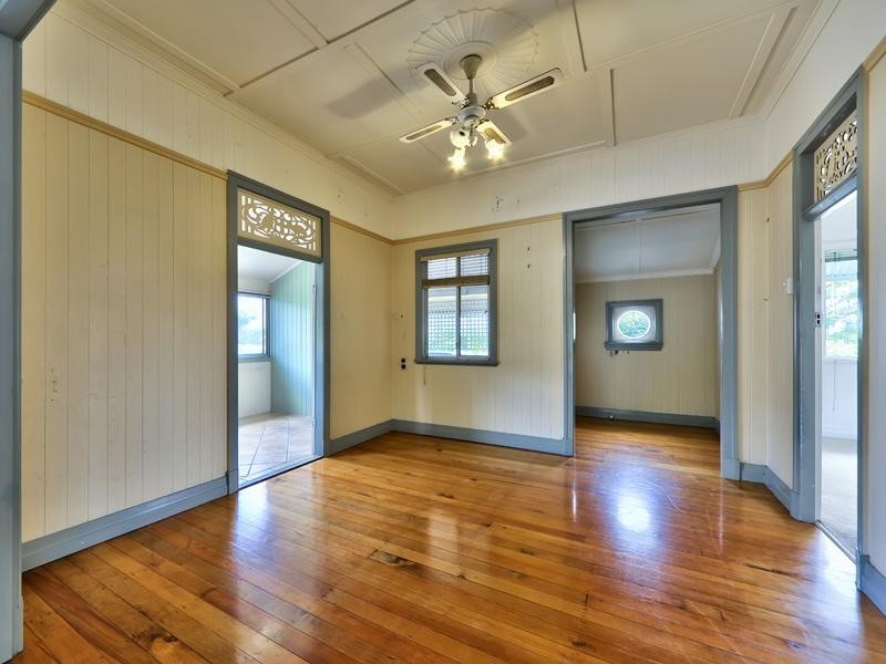 124 Barrack Road, Cannon Hill QLD 4170