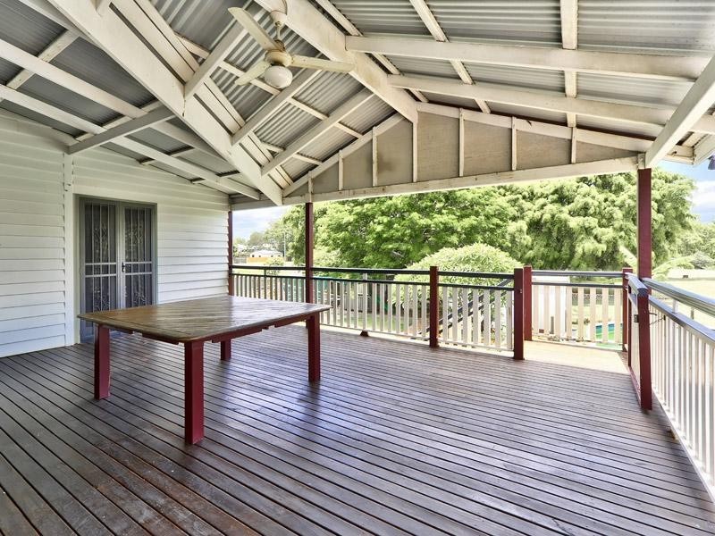124 Barrack Road, Cannon Hill QLD 4170