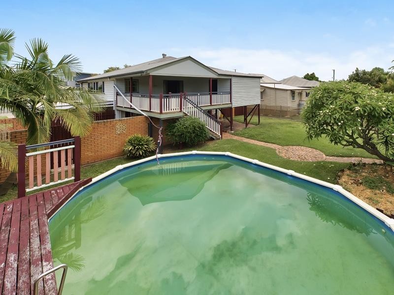 124 Barrack Road, Cannon Hill QLD 4170