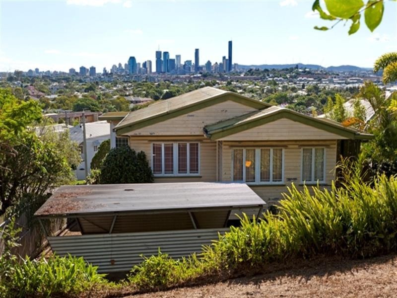 1 Ryan Avenue, Balmoral QLD 4171