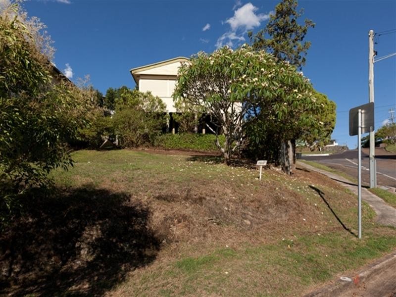 1 Ryan Avenue, Balmoral QLD 4171