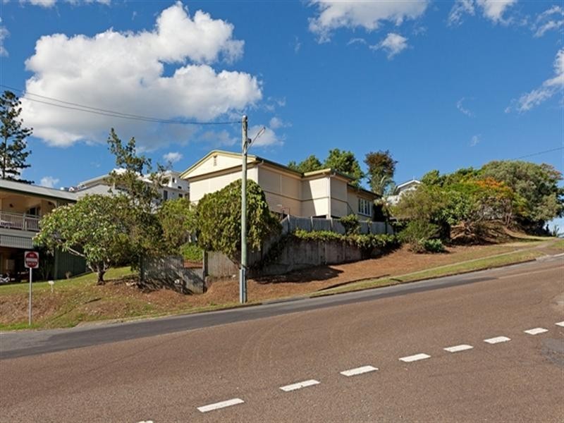 1 Ryan Avenue, Balmoral QLD 4171