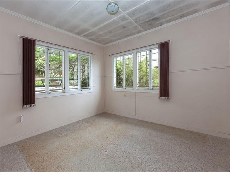 1 Ryan Avenue, Balmoral QLD 4171