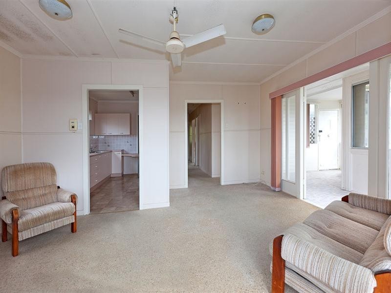 1 Ryan Avenue, Balmoral QLD 4171