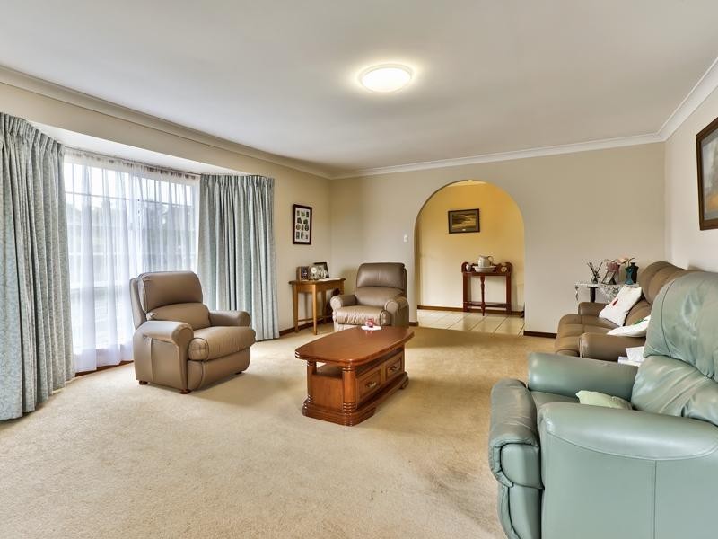 82 Cadogan Street, Carindale QLD 4152