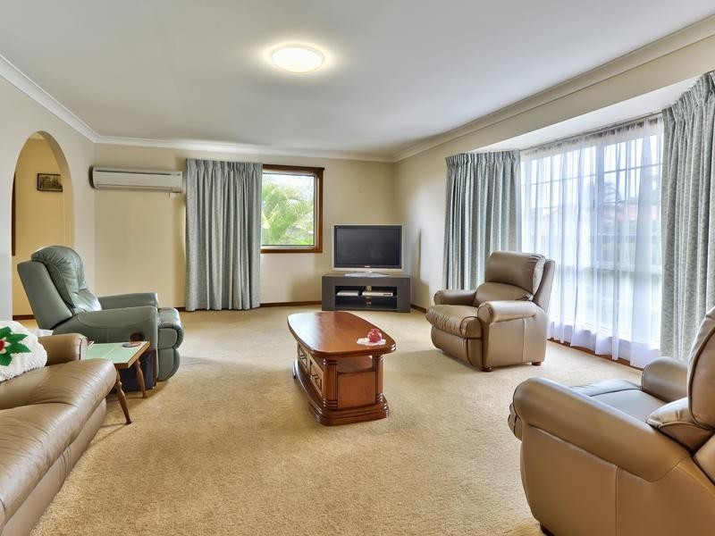 82 Cadogan Street, Carindale QLD 4152