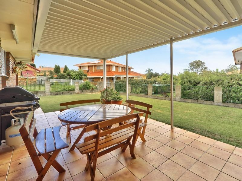 82 Cadogan Street, Carindale QLD 4152