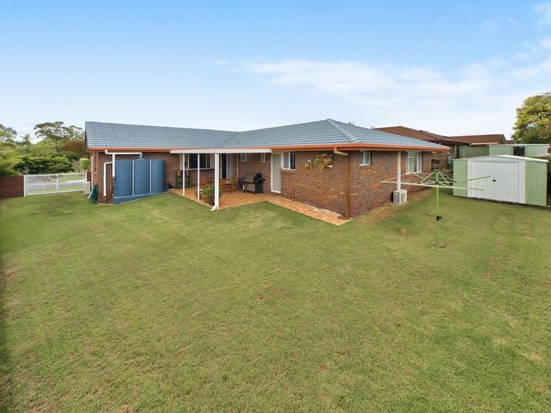 82 Cadogan Street, Carindale QLD 4152