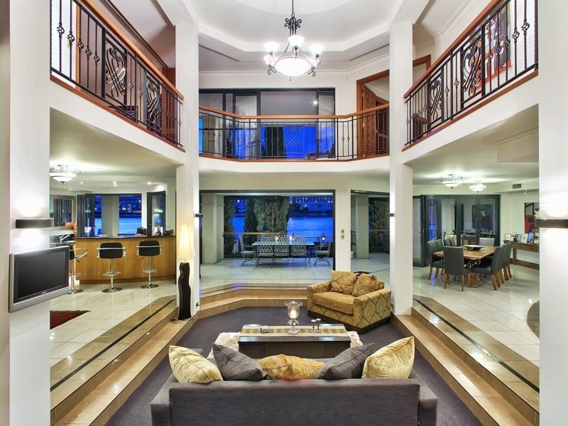 42 Gordon Street, Hawthorne QLD 4171