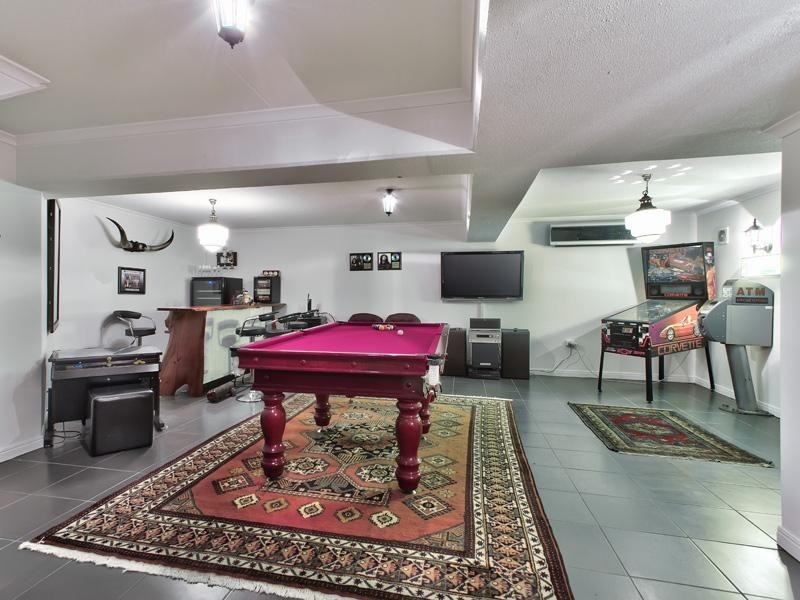 42 Gordon Street, Hawthorne QLD 4171